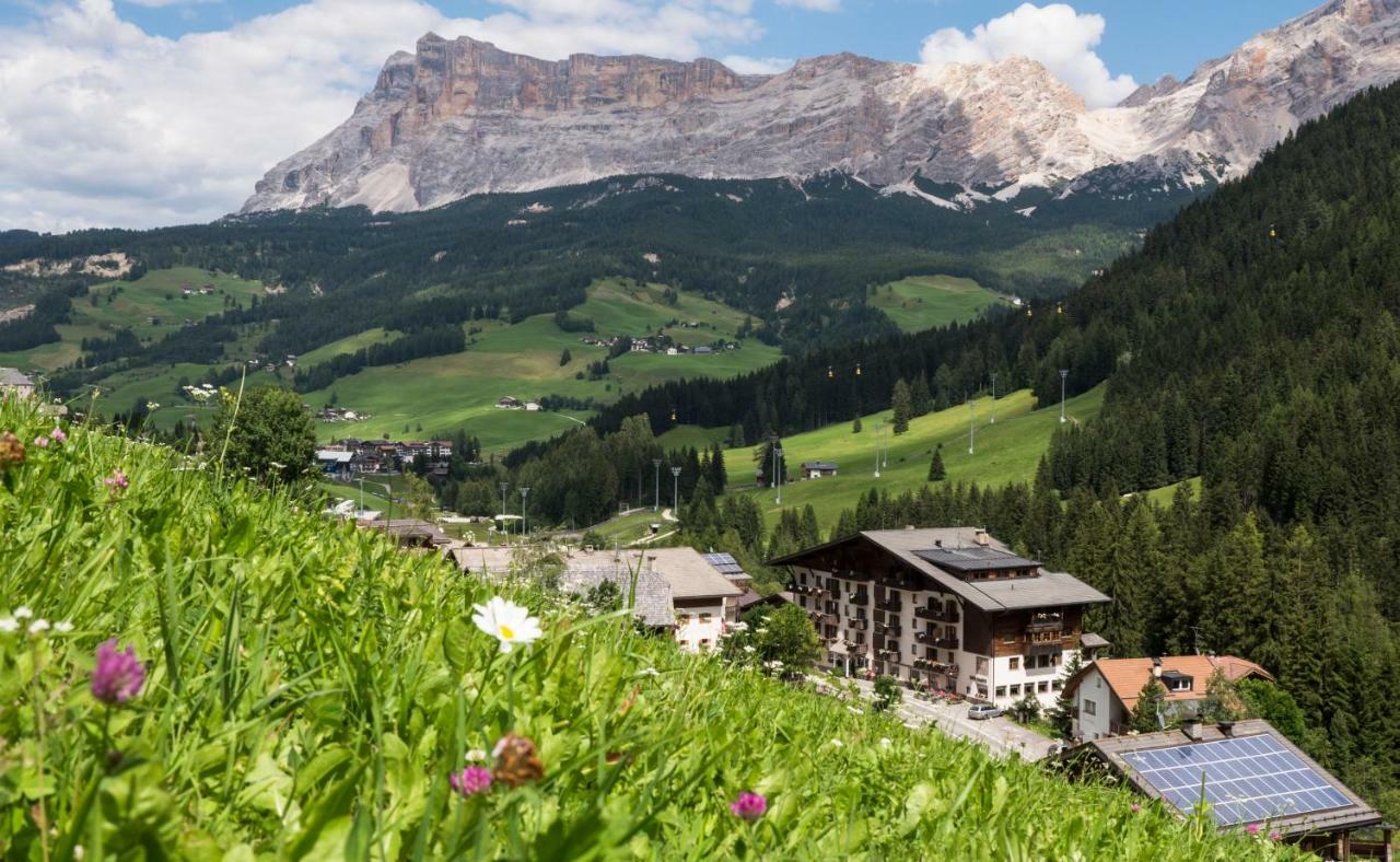 Hotel Dolomiti Ла Вилла Экстерьер фото