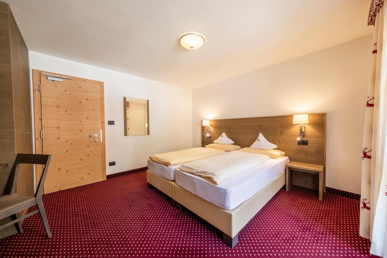 Hotel Dolomiti Ла Вилла Экстерьер фото